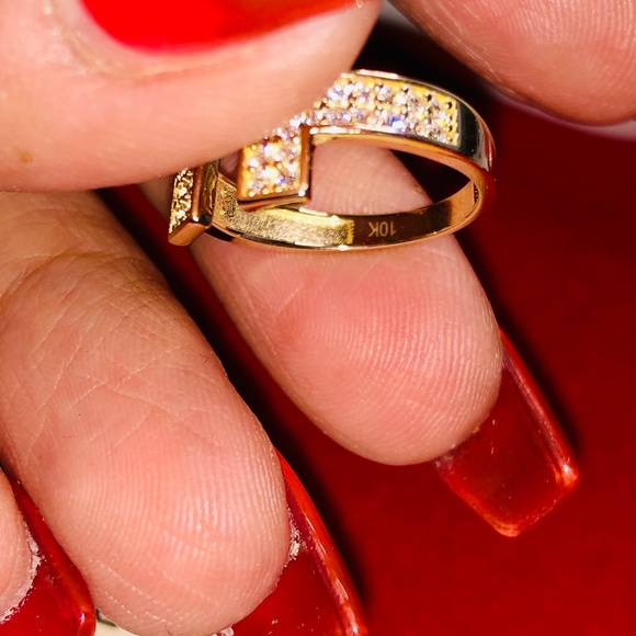 10k solid real gold luxury deisgner buckle ring, Swarovski Crystal real gold - Picture 7 of 9